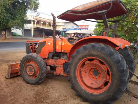 ปัญญาแทรคเตอร์..จัดมาให้ครับ ด่วน!!!คูโบต้า M7040พร้อมใบมีดคานล่าง รถไร่สีเดิมๆ จัดส่ง อ.คลองขลุง จ.กำแพงเพชร