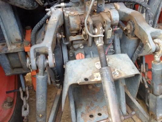 ปัญญาแทรคเตอร์..จัดมาให้ครับ ด่วน!!!คูโบต้า M7040พร้อมใบมีดคานล่าง รถไร่สีเดิมๆ จัดส่ง อ.คลองขลุง จ.กำแพงเพชร