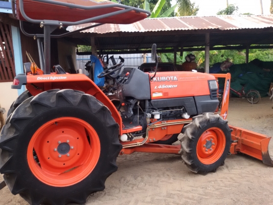 ปัญญาแทรคเตอร์..จัดมาให้ครับ ด่วน!!!คูโบต้า L4508 DI  พร้อมใบมีดคานล่างFD183F พร้อมผาน6&times;24 รถไร่ สภาพเดิมๆ ยางหน้าใหม่1คู่ จัดส่ง อ.เก้าเลี้ยว จ.นครสวรรค์