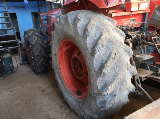 รถไถ KUBOTA  M9000. 2 เพลา.   สนใจติดต่อ  081 - 6079515