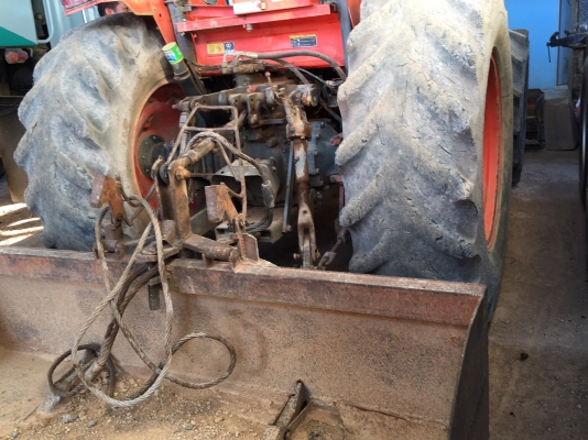 รถไถ KUBOTA  M9000. 2 เพลา.   สนใจติดต่อ  081 - 6079515