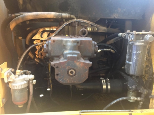 ขาย!!! รถแบคโฮ KOMATSU PC200-7 (081-3030788 ท่าม่วงแทรกเตอร์)