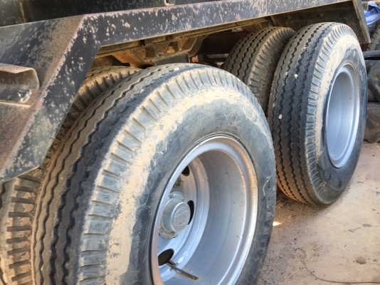 รถฮีโน่ 10 ล้อดั้ม FM1A  344 แรงม้า. ปี 55. ( รถวิ่ง 67,xxx กม. ) , ( ขาย แม่ , ลูก. )     สนใจติดต่อ  081 - 6079515