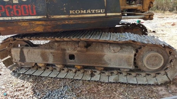 ขาย แบคโฮ KOMATSU PC60U รถใช้งานอยู่เป็นประจำ เครื่องดี ปั้มดี ช่วงล่างแน่น ราคาต่อรองได้ครับ ขาย แบคโฮ KOMATSU PC60U รถใช้งานอยู่เป็นประจำ เครื่องดี ปั้มดี ช่วงล่างแน่น ราคาต่อรองได้ครับ