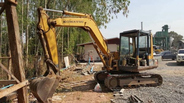 ขาย แบคโฮ KOMATSU PC60U รถใช้งานอยู่เป็นประจำ เครื่องดี ปั้มดี ช่วงล่างแน่น ราคาต่อรองได้ครับ ขาย แบคโฮ KOMATSU PC60U รถใช้งานอยู่เป็นประจำ เครื่องดี ปั้มดี ช่วงล่างแน่น ราคาต่อรองได้ครับ