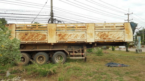 ขาย หางเซมิดั้ม 3 เพลาแท้ ยาว 9 เมตร อู่สามมิตร ทะเบียนพร้อมโอน ราคาต่อรองได้