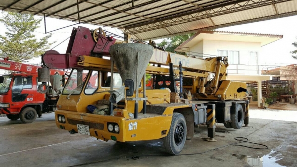 ขาย รถเครน 6 ล้อ KATO NK-110H ยกได้ 11 ตัน เอกสารเล่มทะเบียนครบ รถใช้งานอยู่เป็นประจำ เครื่อง+ช่วงล่าง NISSAN  UD ราคาต่อรองได้ครับ