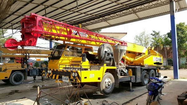 ขาย รถเครน 10 ล้อ TADANO 25 ตัน เครื่อง+ช่วงล่าง FUSO 260 แรงม้า เอกสารเล่มทะเบียนเต็ม รถใช้งานอยู่ทุกวัน ราคาคุยกันได้ครับ
