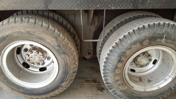 ขาย รถเครน 10 ล้อ TADANO 25 ตัน เครื่อง+ช่วงล่าง FUSO 260 แรงม้า เอกสารเล่มทะเบียนเต็ม รถใช้งานอยู่ทุกวัน ราคาคุยกันได้ครับ