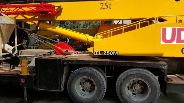 ขาย รถเครน 10 ล้อ TADANO 25 ตัน เครื่อง+ช่วงล่าง FUSO 260 แรงม้า เอกสารเล่มทะเบียนเต็ม รถใช้งานอยู่ทุกวัน ราคาคุยกันได้ครับ