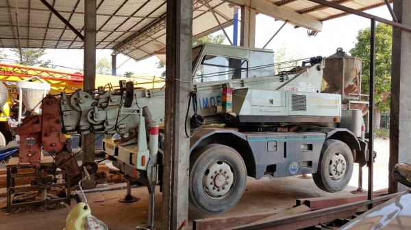 ขาย รถเครน 4 ล้อ KATO 10 ตัน เอกสารใบอินวอยซ์ รถสวยพร้อมใช้ ราคาคุยได้ครับ