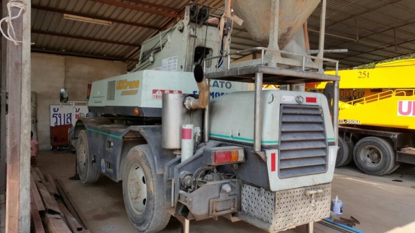 ขาย รถเครน 4 ล้อ KATO 10 ตัน เอกสารใบอินวอยซ์ รถสวยพร้อมใช้ ราคาคุยได้ครับ