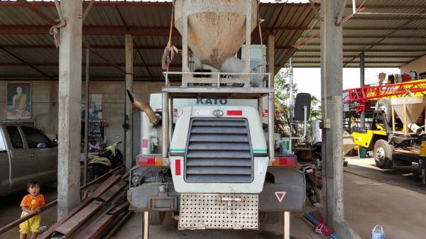 ขาย รถเครน 4 ล้อ KATO 10 ตัน เอกสารใบอินวอยซ์ รถสวยพร้อมใช้ ราคาคุยได้ครับ