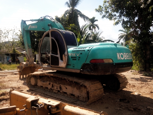 ขายรถแบคโฮ KOBELCO SK200-Vธรรมดา เอกสารอินวอย ราคา 850000