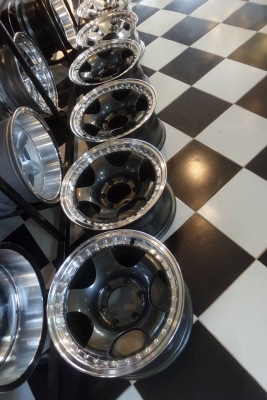 16x8 ET0 รถตู้ใส่ได้ กระบะใส่ได้ ล้อเปิดตู้จากญี่ปุ่น ไม่เคยใช้งานในไทย ชุดละ14000บาท รวมส่ง