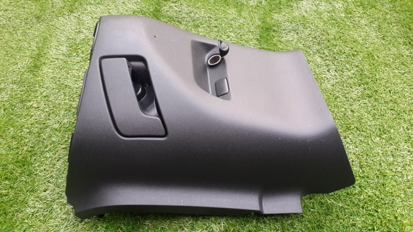 พลาสติกครอบระหว่างเกียร toyota wish พลาสติกครอบระหว่างเกียร toyota wish