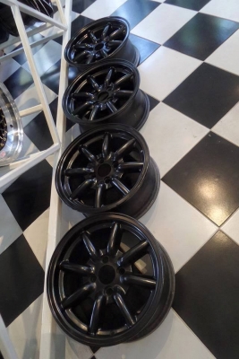 กล้วย JAPAN น้ำหนักเบา ไม่เคยใช้งานในไทย 14X6 ET16 4/100 13900บาท ใส่เก๋ง eco car หล่อๆ