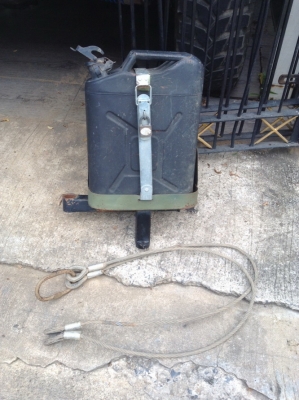 ขายถังน้ำมันพร้อมถาด