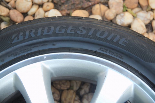 ล้อแม๊คใส่รถ โตโยต้า wish พร้อมยางขอบ 17 ล้อแม๊คใส่รถ โตโยต้า wish พร้อมยางขอบ 17