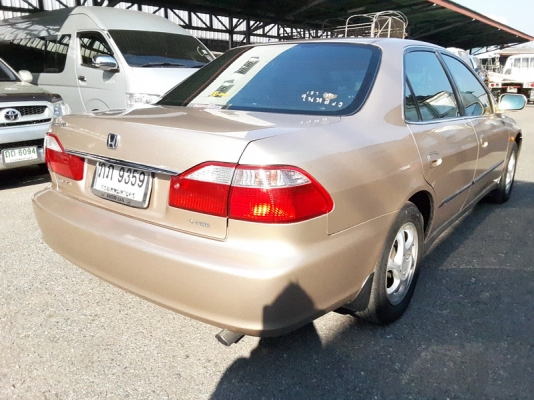 ขาย Honda Accord 2.3 LPG AT ตัวท็อป ปี2000.