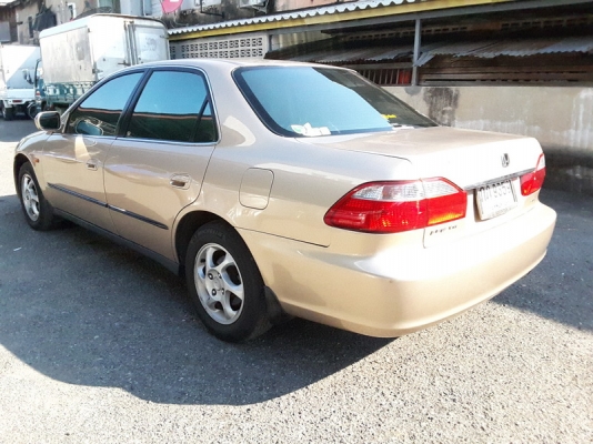 ขาย Honda Accord 2.3 LPG AT ตัวท็อป ปี2000.