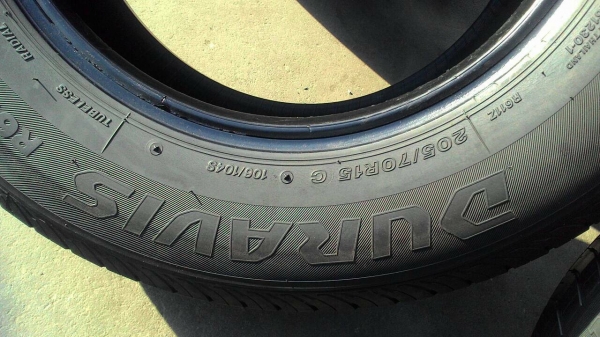 205/70R15 BRIDGESTONE DURAVIS R611 ปี2013 ชุด 4 เส้น 4500 บาท tel.081-427-3941 ไอดีไลน์ autobot107 205/70R15 BRIDGESTONE DURAVIS R611 ปี2013 ชุด 4 เส้น 4500 บาท tel.081-427-3941 ไอดีไลน์ autobot107