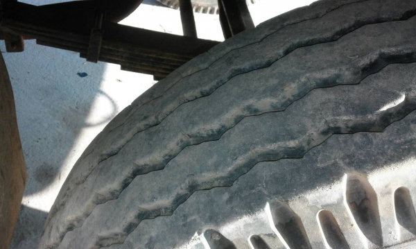 ขายหัวลากMITSU FUSO EURO 1 TURBO 225 แรงหางโลเบดบรรทุกรถแบคโฮ