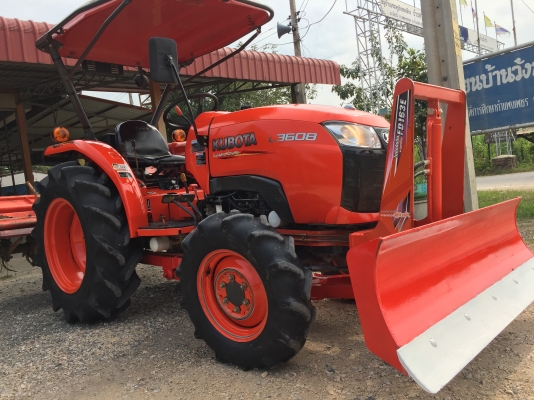 ขายรถไถคูโบต้าL3608แรงพร้อมอุปกรณ์ดันหน้า และโรตารี่