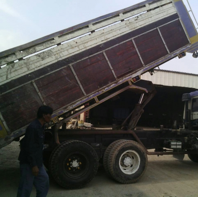 สิบล้อ มิตซู ไอ้หลง FN527MA 220โบว์ ช่วงล่างเพาบุ๋มเบครใหญ่ สภาพดีสวยๆพร้อมลุย ทะเบียนพร้อมโอน ราคา 690,000บ ต่อรองได้ รถบ้านแท้