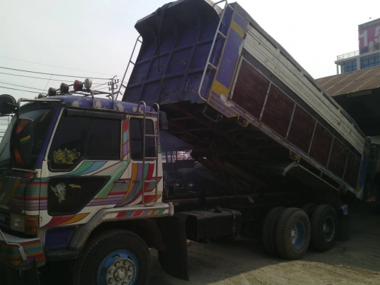 สิบล้อ มิตซู ไอ้หลง FN527MA 220โบว์ ช่วงล่างเพาบุ๋มเบครใหญ่ สภาพดีสวยๆพร้อมลุย ทะเบียนพร้อมโอน ราคา 690,000บ ต่อรองได้ รถบ้านแท้