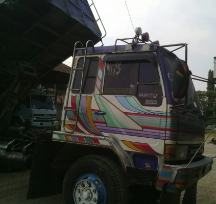 สิบล้อ มิตซู ไอ้หลง FN527MA 220โบว์ ช่วงล่างเพาบุ๋มเบครใหญ่ สภาพดีสวยๆพร้อมลุย ทะเบียนพร้อมโอน ราคา 690,000บ ต่อรองได้ รถบ้านแท้