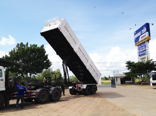 ขายหางเซมิ 2 เพลา ดั้มพ์ ยาว 9.10 เมตร สูง 1.50 เมตร ขึ้นใหม่หมด พร้อมทะเบียน ราคาไม่แพง