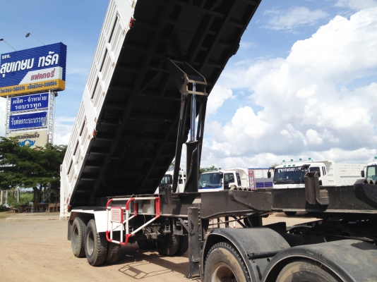 ขายหางเซมิ 2 เพลา ดั้มพ์ ยาว 9.10 เมตร สูง 1.50 เมตร ขึ้นใหม่หมด พร้อมทะเบียน ราคาไม่แพง