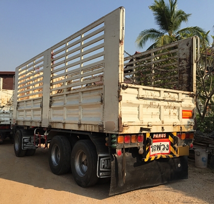 ขายลูกพ่วง 3 เพลาแท้ ไม่ดั้ม อู่พนัส กระบะเหล็กคอกสูง ปี 56 สภาพสวย ยาว 7 เมตร