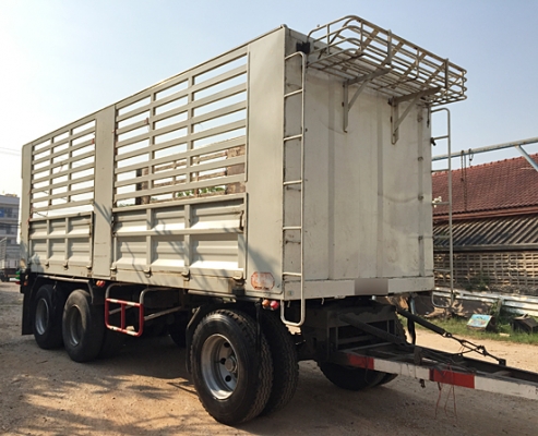 ขายลูกพ่วง 3 เพลาแท้ ไม่ดั้ม อู่พนัส กระบะเหล็กคอกสูง ปี 56 สภาพสวย ยาว 7 เมตร