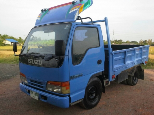 ISUZU6ล้อ หัวการ์ตูน กระบะเหล็ก  (ป้ายไม่ติดเวลา) เครื่องดี ครัทซีสวย พวงมาลัยพาวเวอร์ กระจกไฟฟ้า ขาย 295,000 บาท ศุภากร 081-1903107, 081-4252943