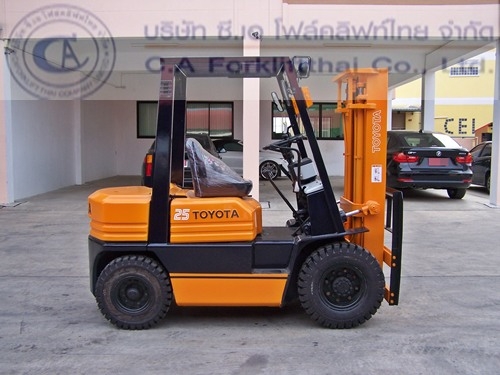 ขาย รถโฟล์คลิฟท์ TOYOTA รุ่น 5-FD25