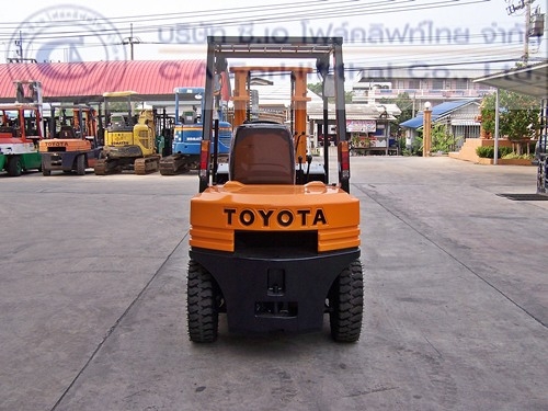 ขาย รถโฟล์คลิฟท์ TOYOTA รุ่น 5-FD25