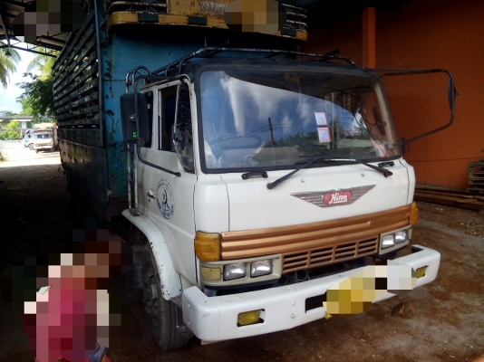 (นาทีทองด่วน) 10ล้ออีโน่F17 เพลาเดียว185แรงม้า  พร้อมใช้งาน เล่มติดมือ...ราคาต่อรองได้ค่ะ