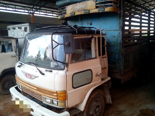 (นาทีทองด่วน) 10ล้ออีโน่F17 เพลาเดียว185แรงม้า  พร้อมใช้งาน เล่มติดมือ...ราคาต่อรองได้ค่ะ