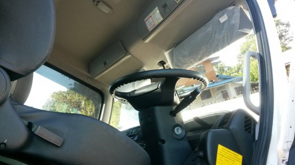 ขาย 6ล้อ ตู้แห้ง Hino series 500 ปี57 เครื่อง 175 ช่วงยาว 6.5 เมตร