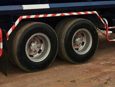 สิบล้อ อีซูซุ 195นางฟ้าแท้ บรรทุกถ้งน้ำมัน 16,000ลิต สภาพดีสวยจัดบางเดิมไม่มึชน ทะเบียนพร้อมโอน สิบล้อ อีซูซุ 195นางฟ้าแท้ บรรทุกถ้งน้ำมัน 16,000ลิต สภาพดีสวยจัดบางเดิมไม่มึชน ทะเบียนพร้อมโอน