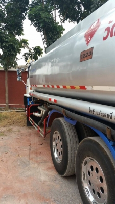 สิบล้อ อีซูซุ 195นางฟ้าแท้ บรรทุกถ้งน้ำมัน 16,000ลิต สภาพดีสวยจัดบางเดิมไม่มึชน ทะเบียนพร้อมโอน สิบล้อ อีซูซุ 195นางฟ้าแท้ บรรทุกถ้งน้ำมัน 16,000ลิต สภาพดีสวยจัดบางเดิมไม่มึชน ทะเบียนพร้อมโอน