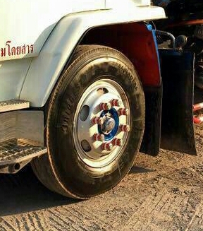 สิบล้อ อีซูซุ 195นางฟ้าแท้ บรรทุกถ้งน้ำมัน 16,000ลิต สภาพดีสวยจัดบางเดิมไม่มึชน ทะเบียนพร้อมโอน สิบล้อ อีซูซุ 195นางฟ้าแท้ บรรทุกถ้งน้ำมัน 16,000ลิต สภาพดีสวยจัดบางเดิมไม่มึชน ทะเบียนพร้อมโอน