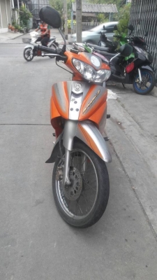 ขาย YAMAHA SPARK Z ปี 47 สตาร์ทมือ สภาพเดิมๆ เครื่องดี ภายนอกมีรอยล้มด้านซ้าย ภาษีขาด 1 ปี เล่มพร้อมชุดโอน