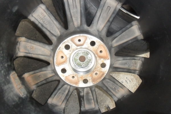 ล้อแม็ก17นิ้ว5รุ114 พร้อมยาง สวยๆ 4 ล้อ ราคา 6900 บาท ล้อแม็ก17นิ้ว5รุ114 พร้อมยาง สวยๆ 4 ล้อ ราคา 6900 บาท