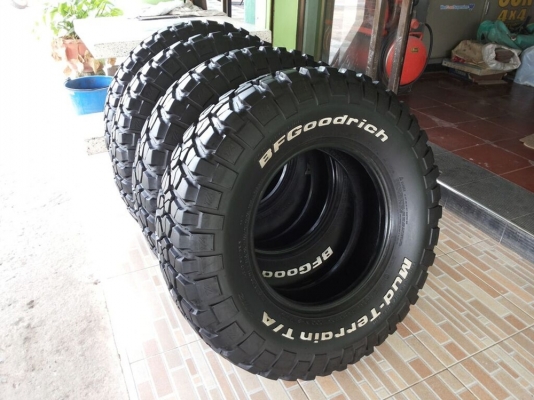 ยาง mud BF goodrich km2 265/75/16 ยางสวยดอกเต็ม