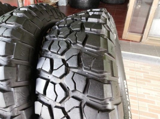 ยาง mud BF goodrich km2 265/75/16 ยางสวยดอกเต็ม