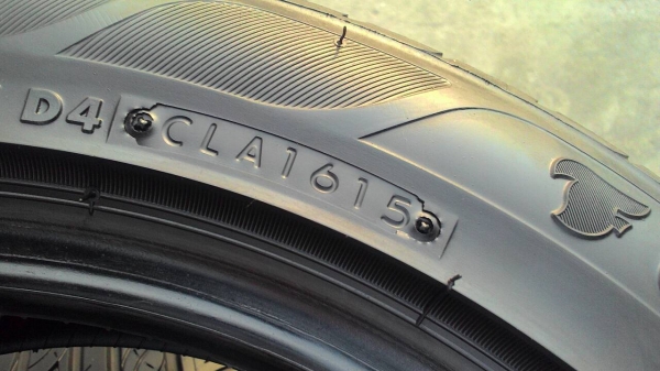 185/55R15 firestone TZ700 ชุด 4 เส้น ปี2013 tel.081-427-3941 ไอดีไลน์ autobot107 185/55R15 firestone TZ700 ชุด 4 เส้น ปี2013 tel.081-427-3941 ไอดีไลน์ autobot107