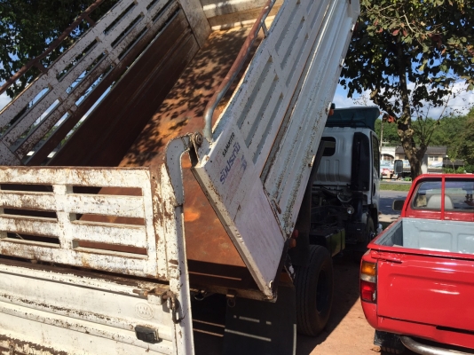 ขายหกล้อ IZUSU 150แรง ปี 56 วิ่ง150000 ขายหกล้อ IZUSU 150แรง ปี 56 วิ่ง150000